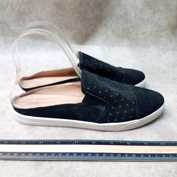 BCBGeneration Womens Yerra Size 8.5 Black Leather Slip On Perforated Loafer Mu - Picture 6 of 10